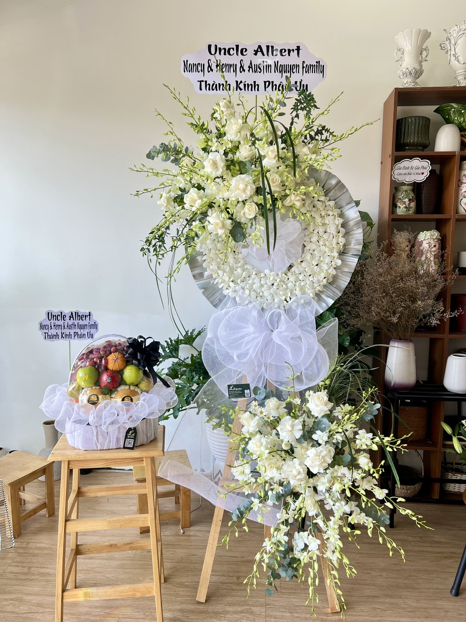 Combo lãng hoa + giỏ trái kính viếng